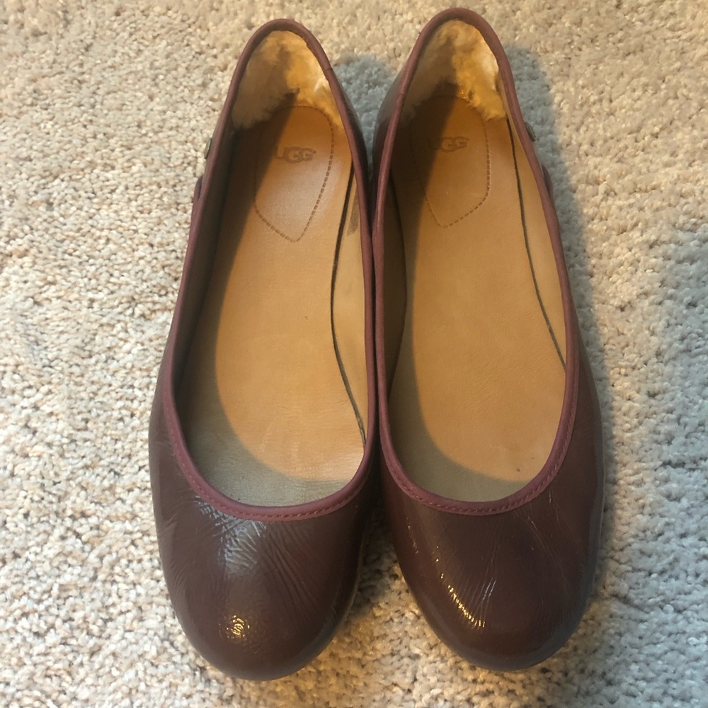 Women’s UGG flats